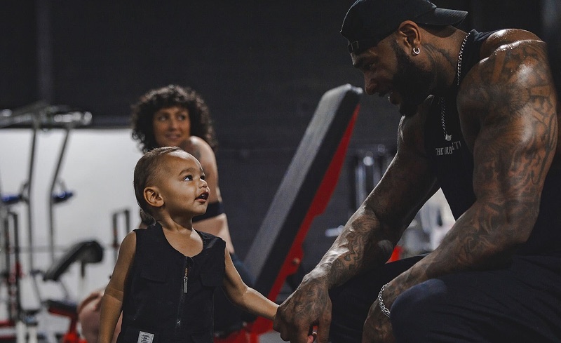Coach Jae coaching a client